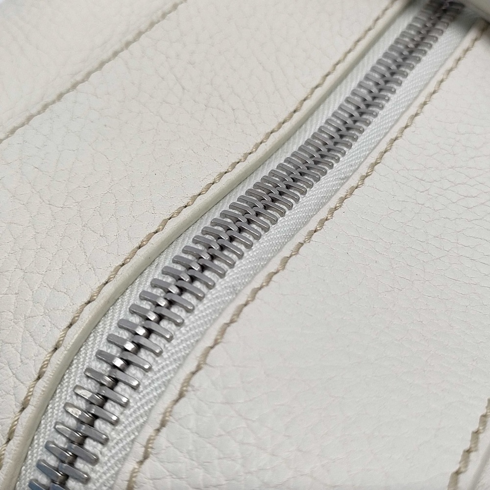 Bally White Leather Travel Duffel Bag - Picture 7 of 14